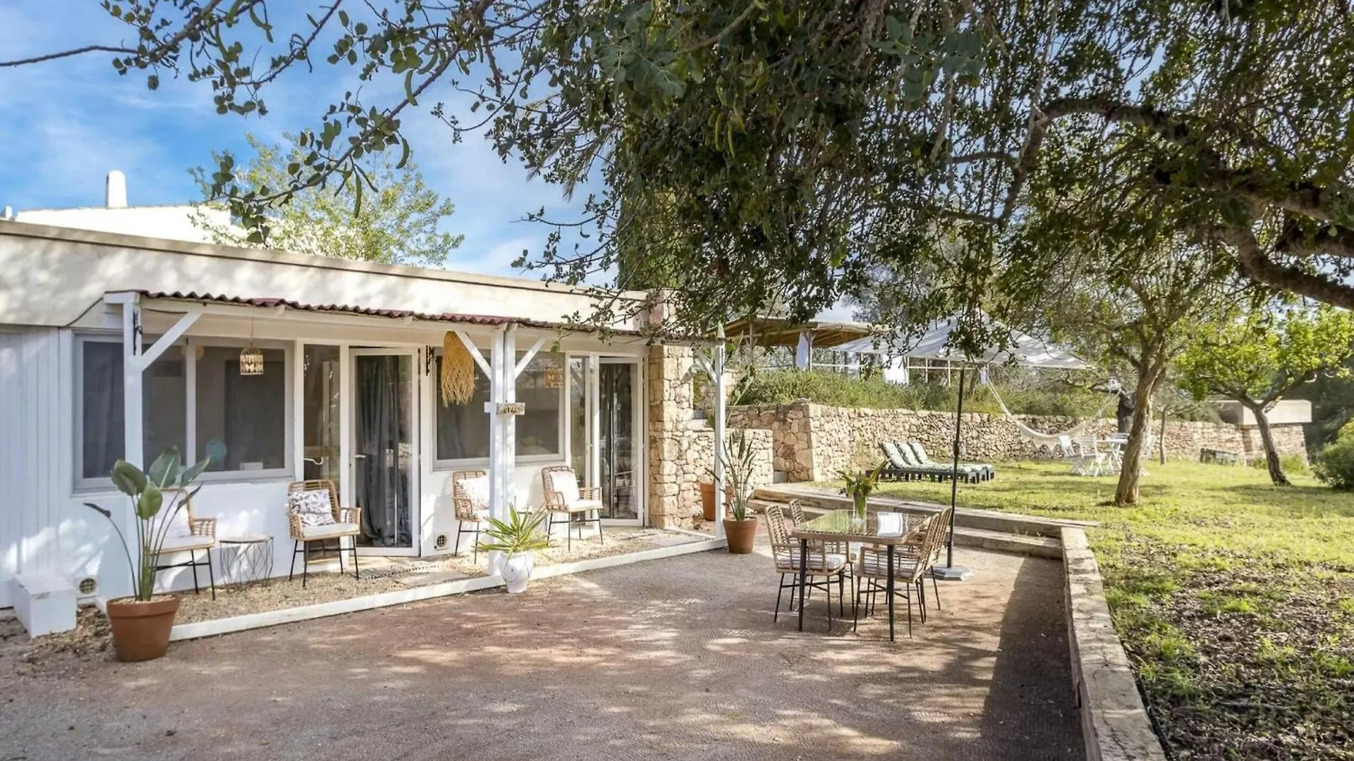 Rural Hideaway Villa In Stcarlos 圣卡洛斯 西班牙