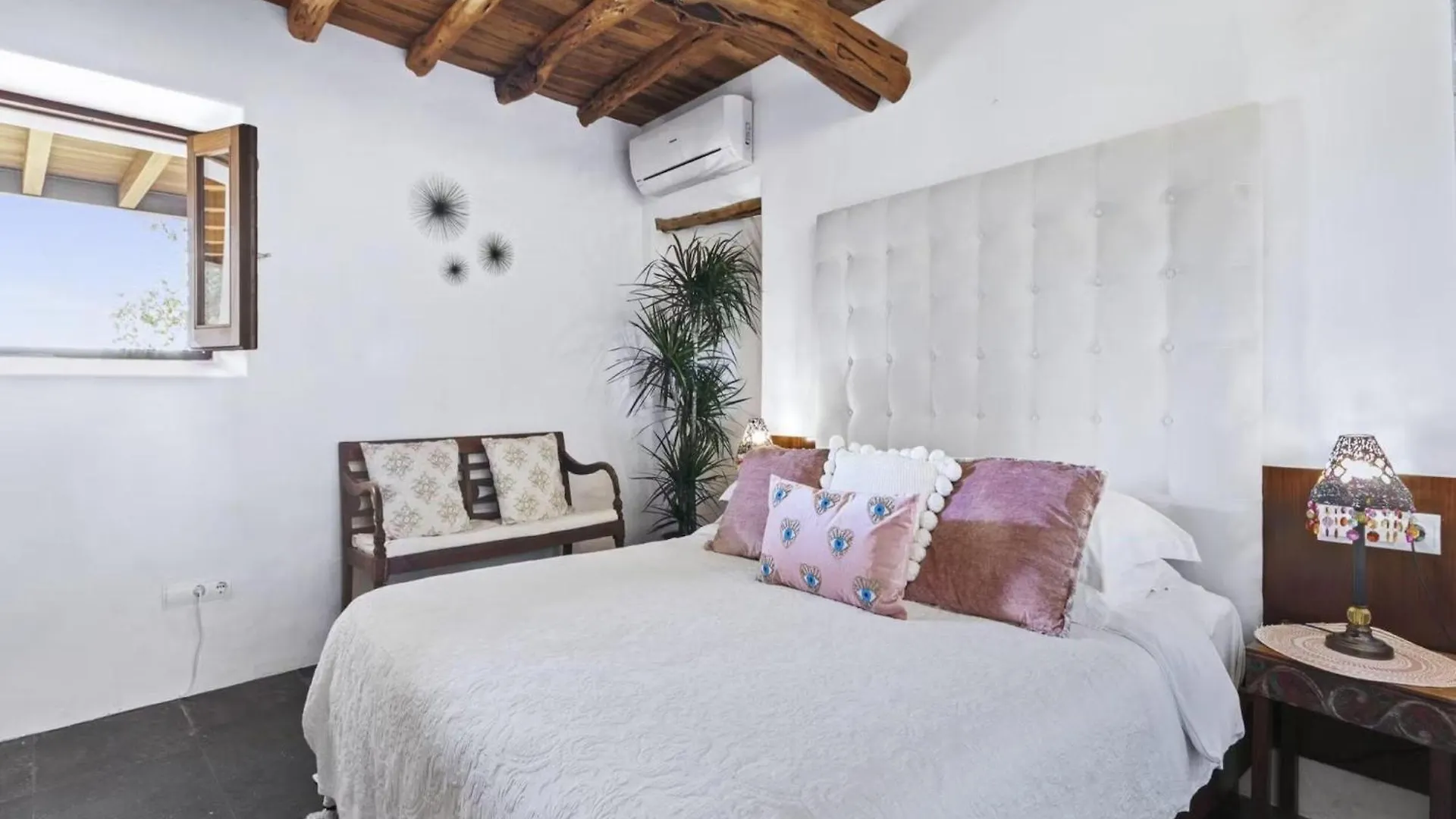 Rural Hideaway Villa In Stcarlos 圣卡洛斯 西班牙
